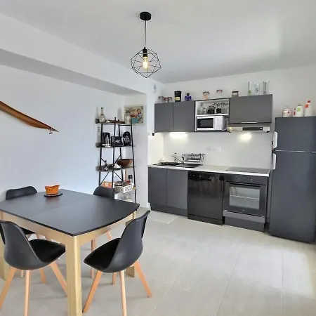 Apartment Climatise, Moderne Avec Terrasses A 500m De La