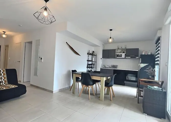 Climatise, Moderne Avec Terrasses A 500m De La *